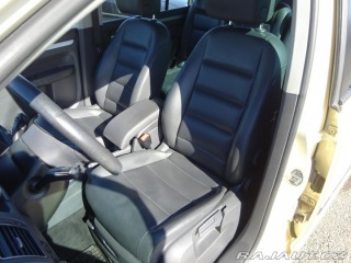 Volkswagen Touran 2.0TDI DSG 7 MÍST KŮŽE SE 2015