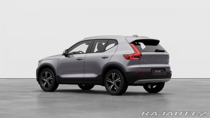 Volvo XC40 B3 2.0L 163 HP AT7 FWD CO 2025