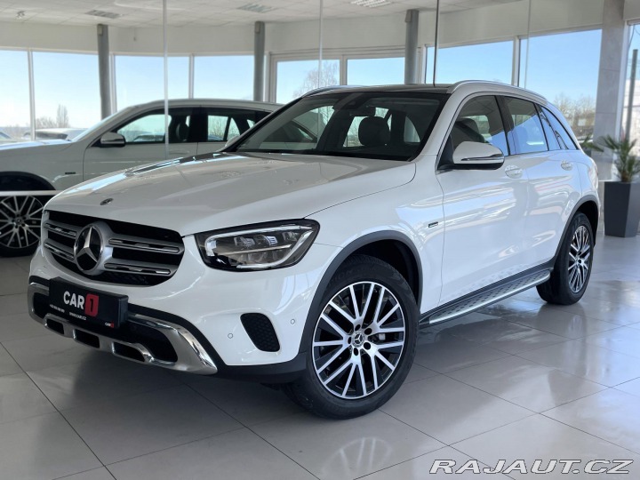 Mercedes-Benz GLC 300e 4Matic*Webasto*Panor 2021