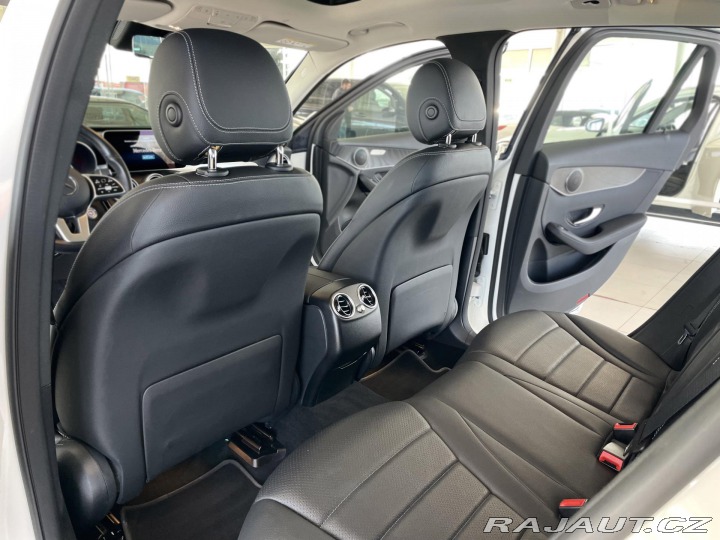 Mercedes-Benz GLC 300e 4Matic*Webasto*Panor 2021