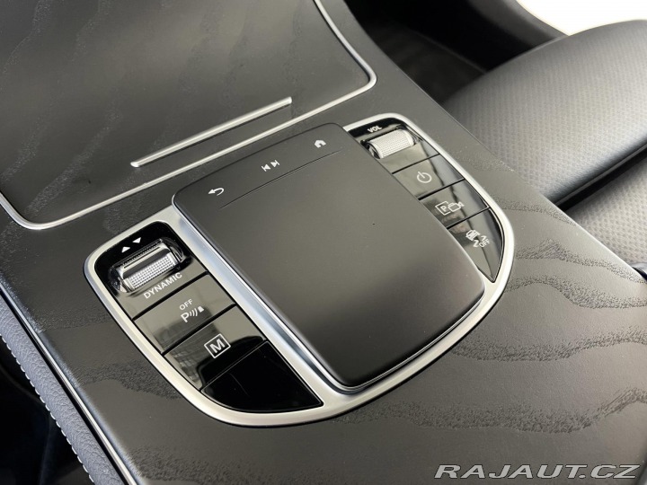 Mercedes-Benz GLC 300e 4Matic*Webasto*Panor 2021