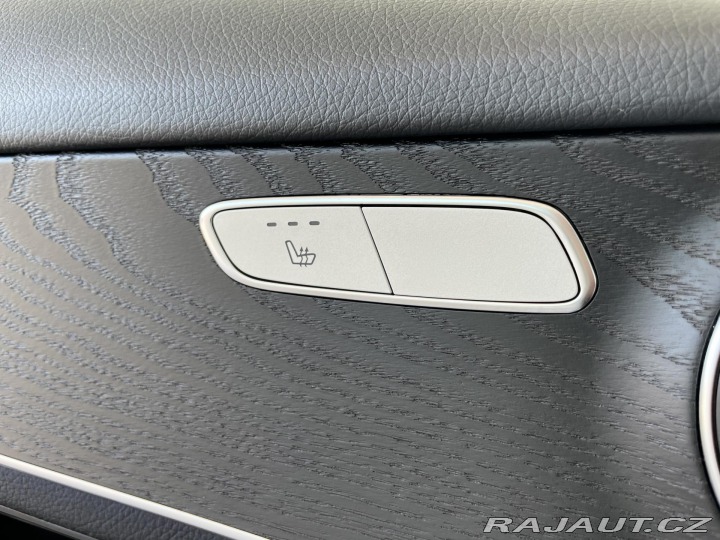 Mercedes-Benz GLC 300e 4Matic*Webasto*Panor 2021