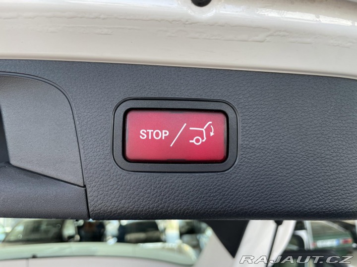 Mercedes-Benz GLC 300e 4Matic*Webasto*Panor 2021