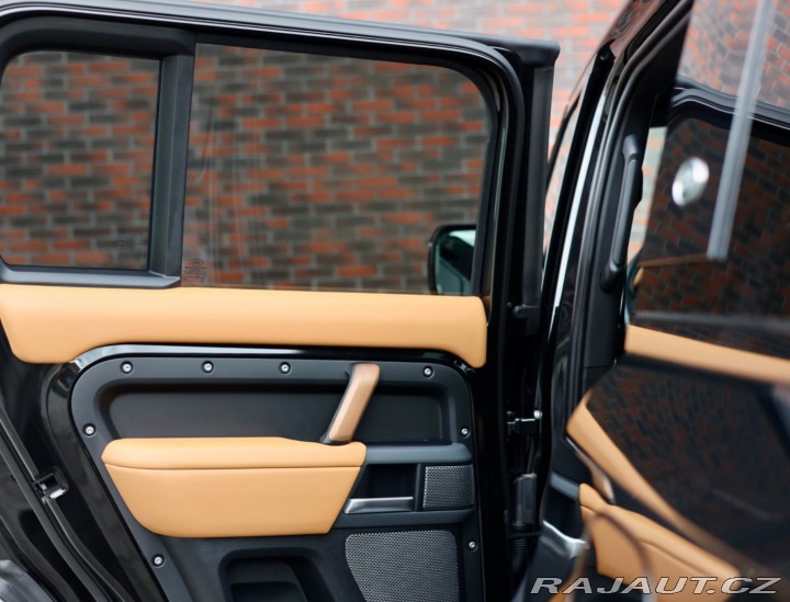 Land Rover Defender P400e X*110*Ťažné*Adaptí 2024