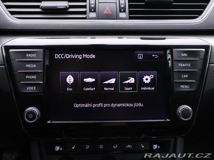 Škoda Superb 1,8 TSI 132kW Style+ Navi 2016