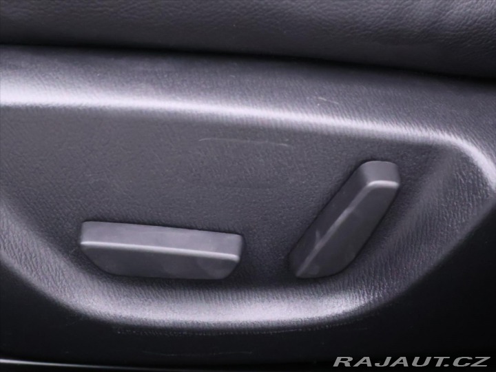 Mazda 3 2,0 Skyactiv-G120 Revolut 2015