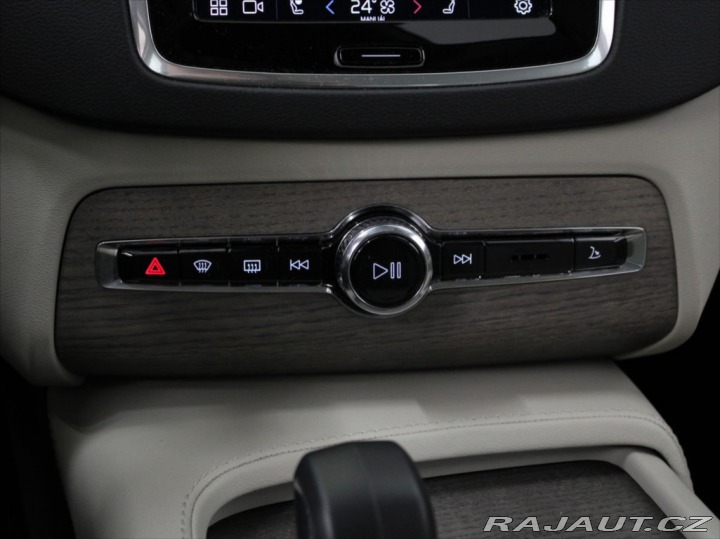 Volvo XC90 2,0 B5 PLUS Bright 7-míst 2023