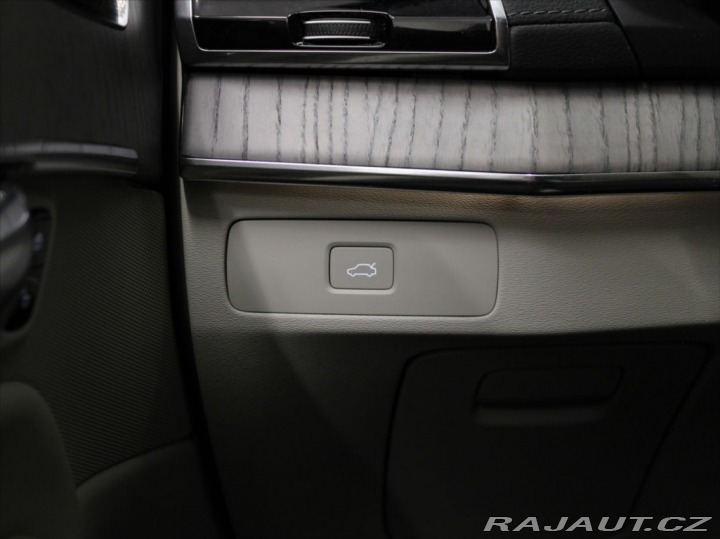 Volvo XC90 2,0 B5 PLUS Bright 7-míst 2023