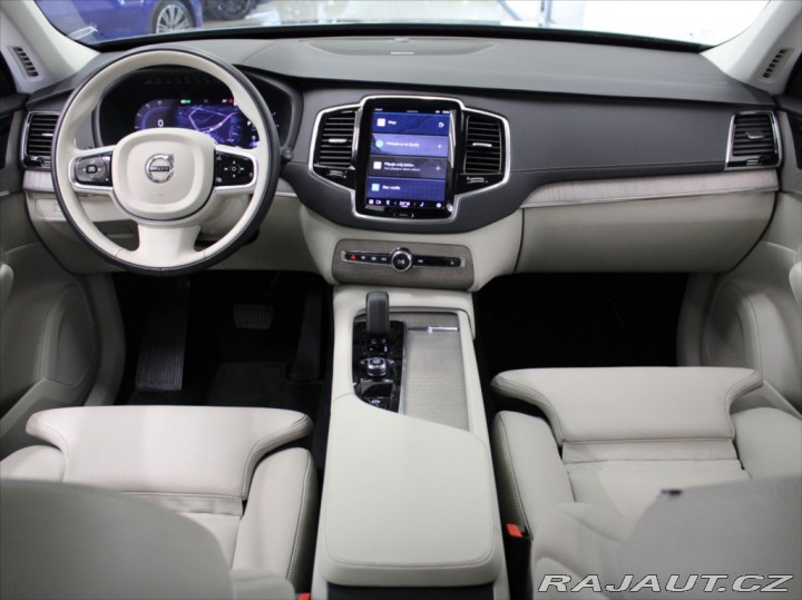 Volvo XC90 2,0 B5 PLUS Bright 7-míst 2023