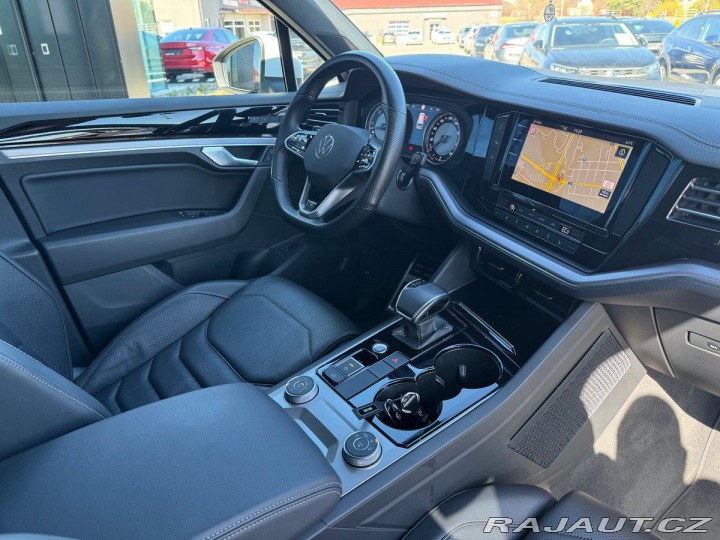 Volkswagen Touareg R-Line 3.0 TDI 210kW Tipt 2023