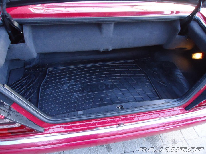 Mercedes-Benz 124 E200 kabriolet 1995