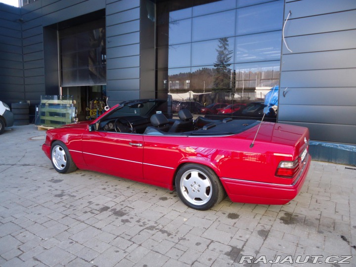 Mercedes-Benz 124 E200 kabriolet 1995