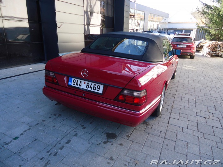 Mercedes-Benz 124 E200 kabriolet 1995