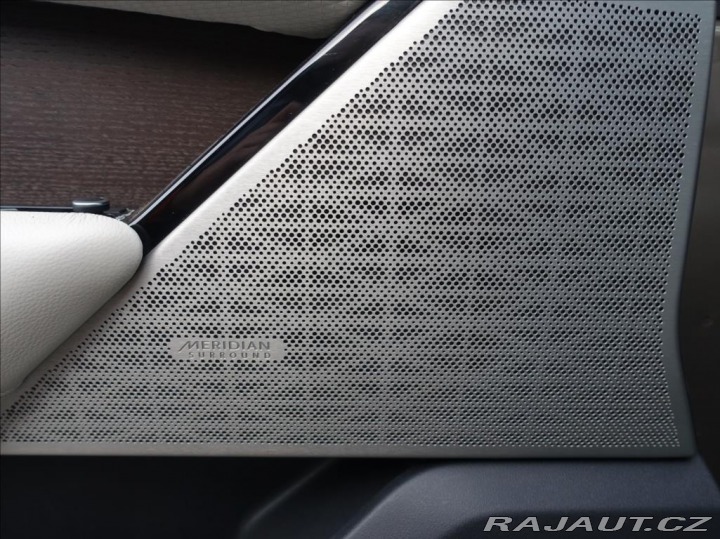Land Rover Range Rover Velar 3,0 D300 R-Dynamic SE,ČR, 2018