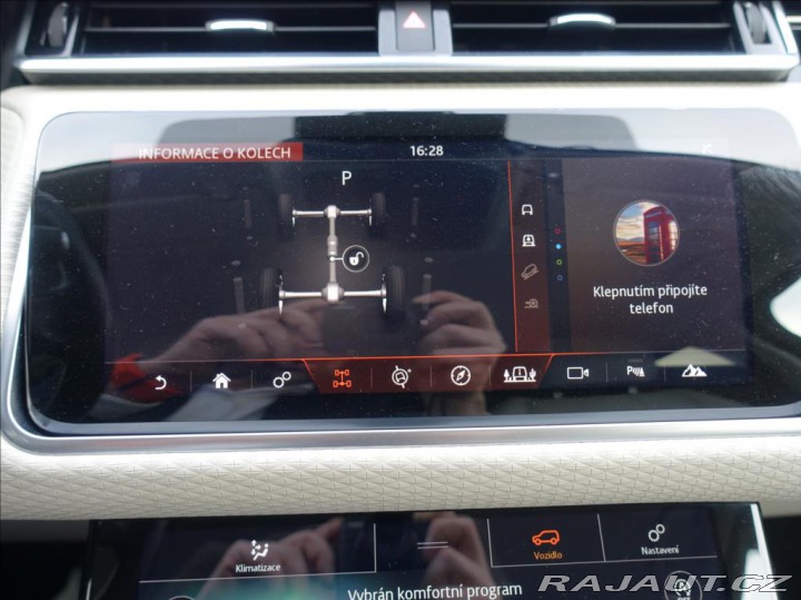 Land Rover Range Rover Velar 3,0 D300 R-Dynamic SE,ČR, 2018