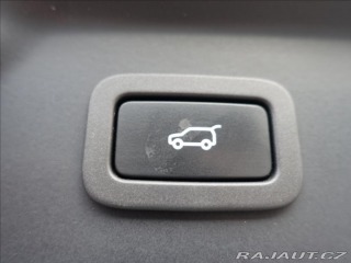 Land Rover Range Rover Velar 3,0 D300 R-Dynamic SE,ČR, 2018
