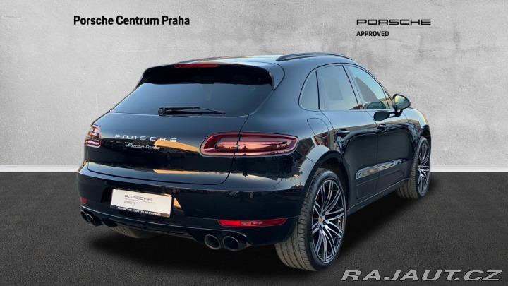 Porsche Macan Turbo with Performance Pa 2018