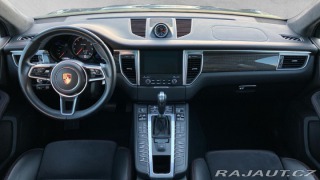 Porsche Macan Turbo with Performance Pa 2018