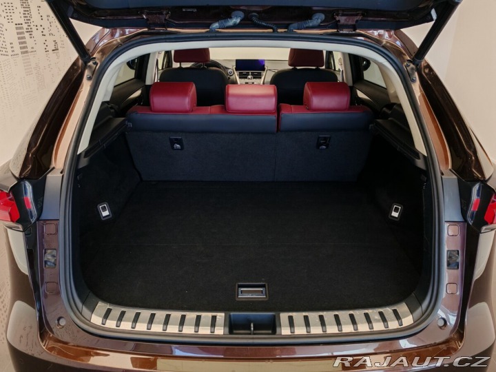 Lexus Ostatní modely NX 300h PRESTIEGE SAFETY PANORAMI 2020