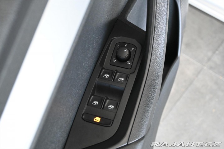 Škoda Karoq 1,6 TDi 85kW *Ambition Bu 2019