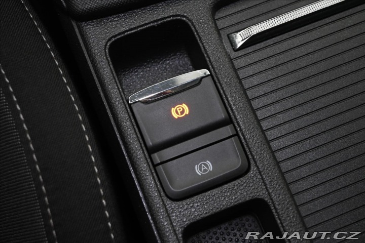 Škoda Octavia 2,0 TDi 110kW DSG *Busine 2020