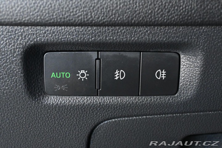Škoda Octavia 2,0 TDi 110kW DSG *Busine 2020