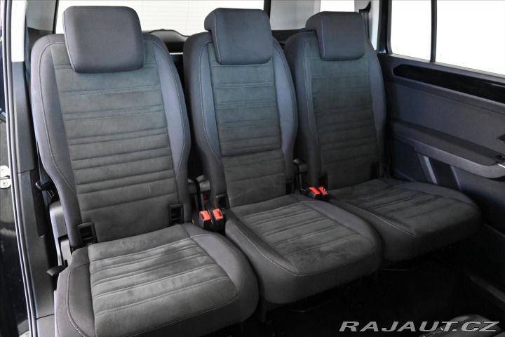 Volkswagen Touran 2,0 TDI 110 kW Highline Z 2020