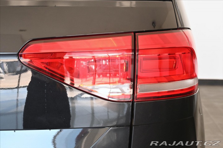 Volkswagen Touran 2,0 TDI 110 kW Highline Z 2020