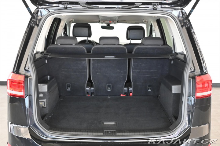 Volkswagen Touran 2,0 TDI 110 kW Highline Z 2020