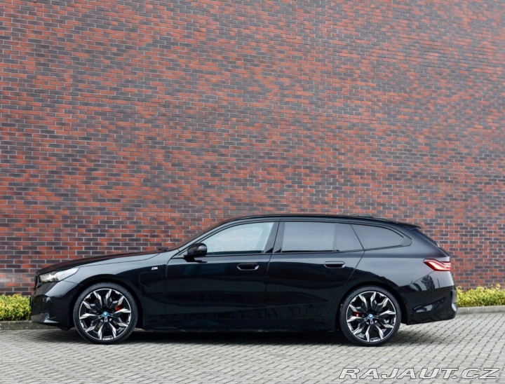 BMW 5 Touring 530e M Sport xDr 2024