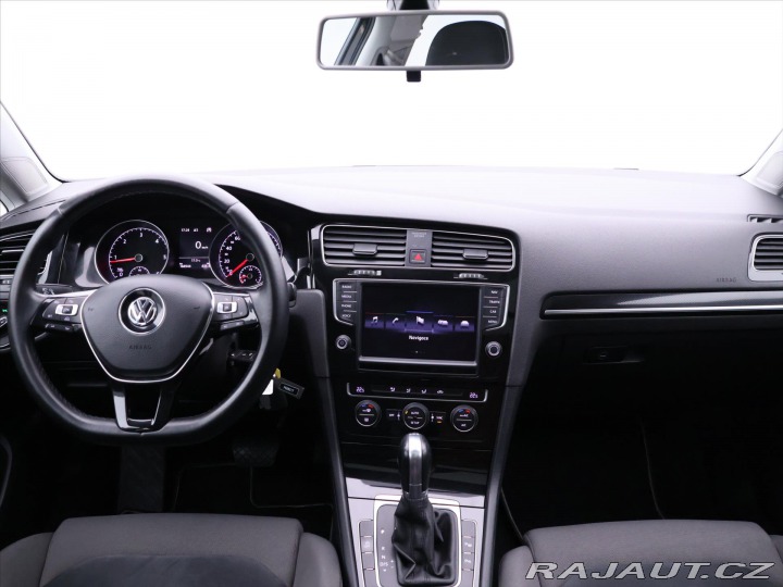 Volkswagen Golf 2,0 TDI DSG Highline Pano 2013