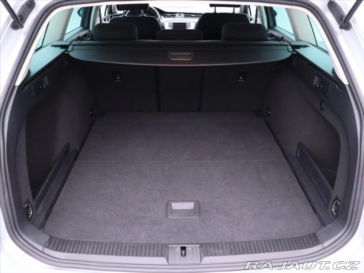 Volkswagen Passat 1,6 TDI Comfort Aut.klima 2015