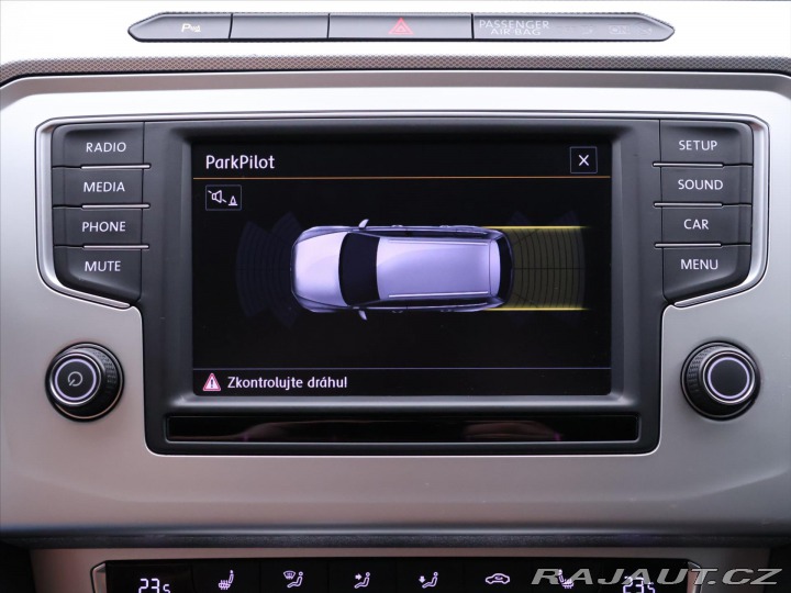 Volkswagen Passat 1,6 TDI Comfort Aut.klima 2015