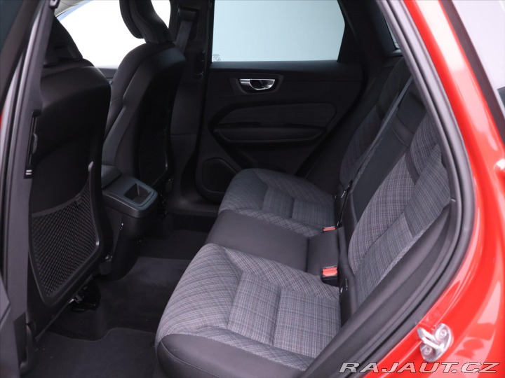 Volvo XC60 2,0 B4 AWD Aut. Momentum 2021
