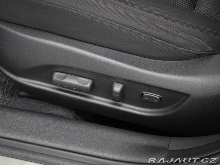 Hyundai i40 1,7 CRDi Style KAMERA NAV 2011