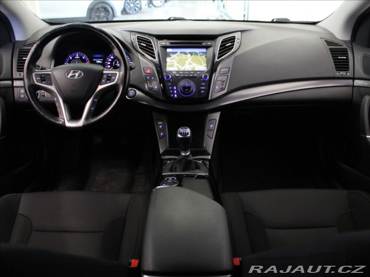 Hyundai i40 1,7 CRDi Style KAMERA NAV 2011