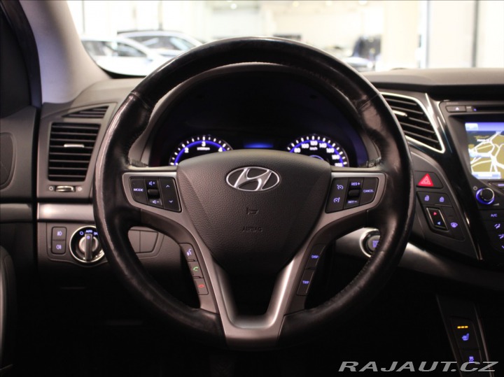 Hyundai i40 1,7 CRDi Style KAMERA NAV 2011