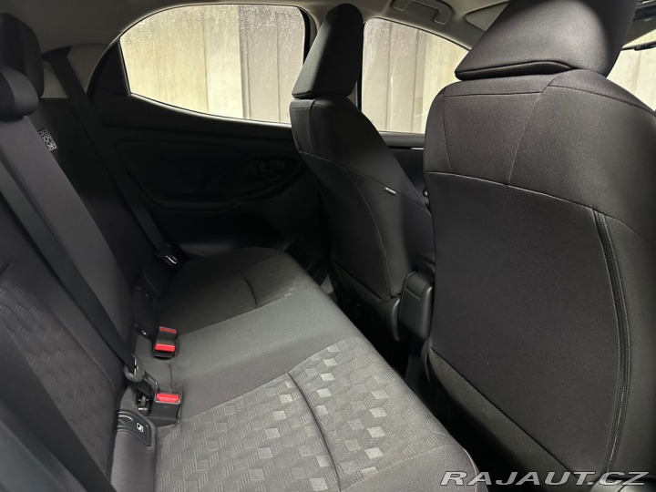 Toyota Yaris 1.5 Hybrid e-CVT Comfort 2024