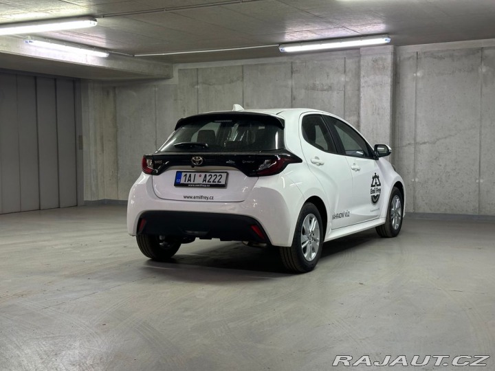Toyota Yaris 1.5 Hybrid e-CVT Comfort 2024