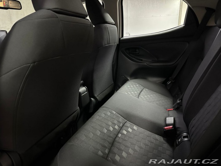 Toyota Yaris 1.5 Hybrid e-CVT Comfort 2024