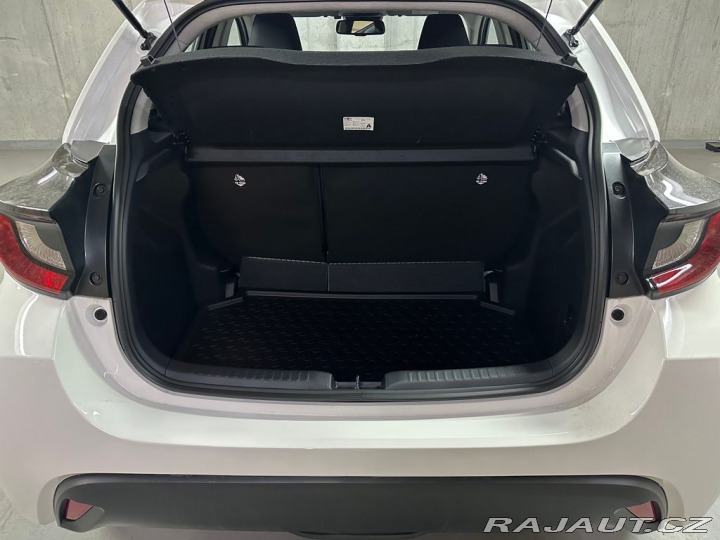 Toyota Yaris 1.5 Hybrid e-CVT Comfort 2024
