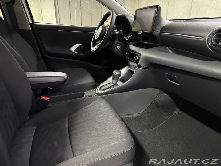 Toyota Yaris 1.5 Hybrid e-CVT Comfort 2024