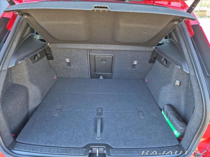 Volvo XC40 2,0 B4 AWD Plus Dark AT 2022