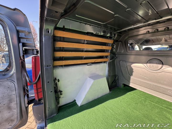 Fiat Scudo 6 MÍST 2,0D 94 KW DZ 2014