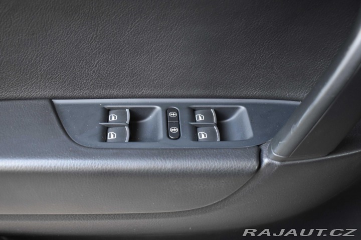 Volkswagen Touareg 3.0 TDI *4x4*TAŽNÉ*2xKOLA 2012