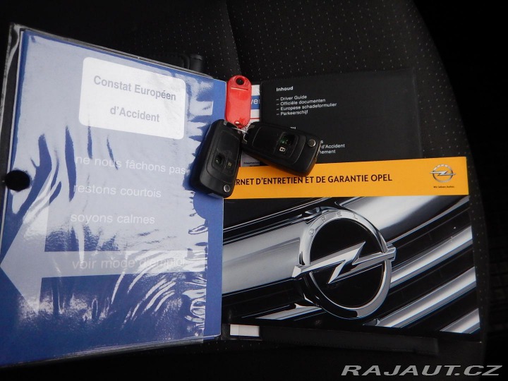 Opel Insignia 2.0 CDi, 6 KVALT, TAŽNÉ 2013