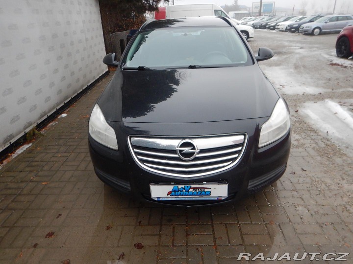Opel Insignia 2.0 CDi, 6 KVALT, TAŽNÉ 2013