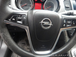 Opel Insignia 2.0 CDi, 6 KVALT, TAŽNÉ 2013