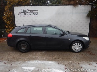 Opel Insignia 2.0 CDi, 6 KVALT, TAŽNÉ 2013