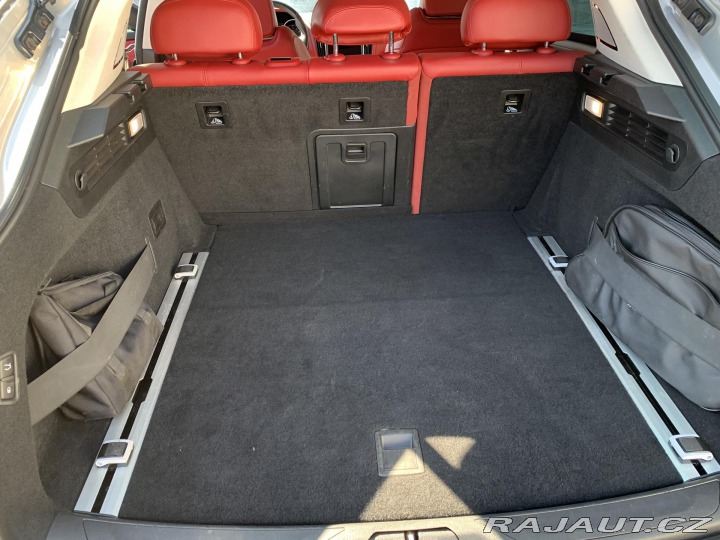 Maserati Levante Levante S, 316KW, VÝBAVA 2017